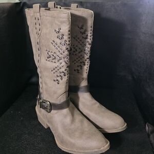 Maurices Boots Womens Size 9